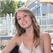Offro lezioni privati di psicologia e scienze umane a studenti universitari e frequentanti le scuole superiori.
Sono una psicologa iscritta all'ordine degli Psicologi del Veneto ed esercito in libera professione oltre che come insegnante.
